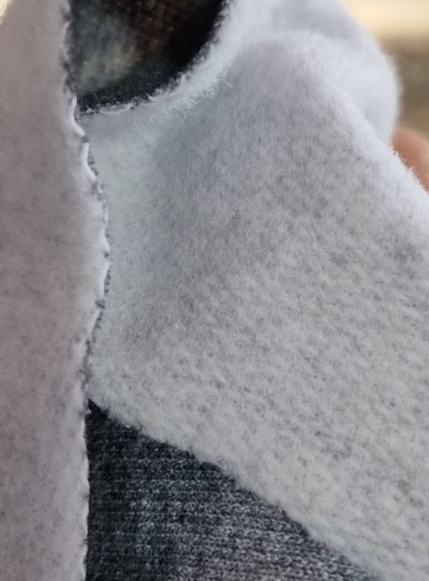 Material 2 fire flausat 280 g, gri: interiorul flausat (pufos) si fata neteda