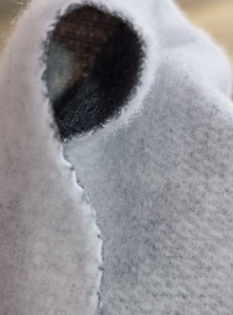 Material 2 fire flausat 280 g, gri: interiorul flausat (pufos) si fata neteda